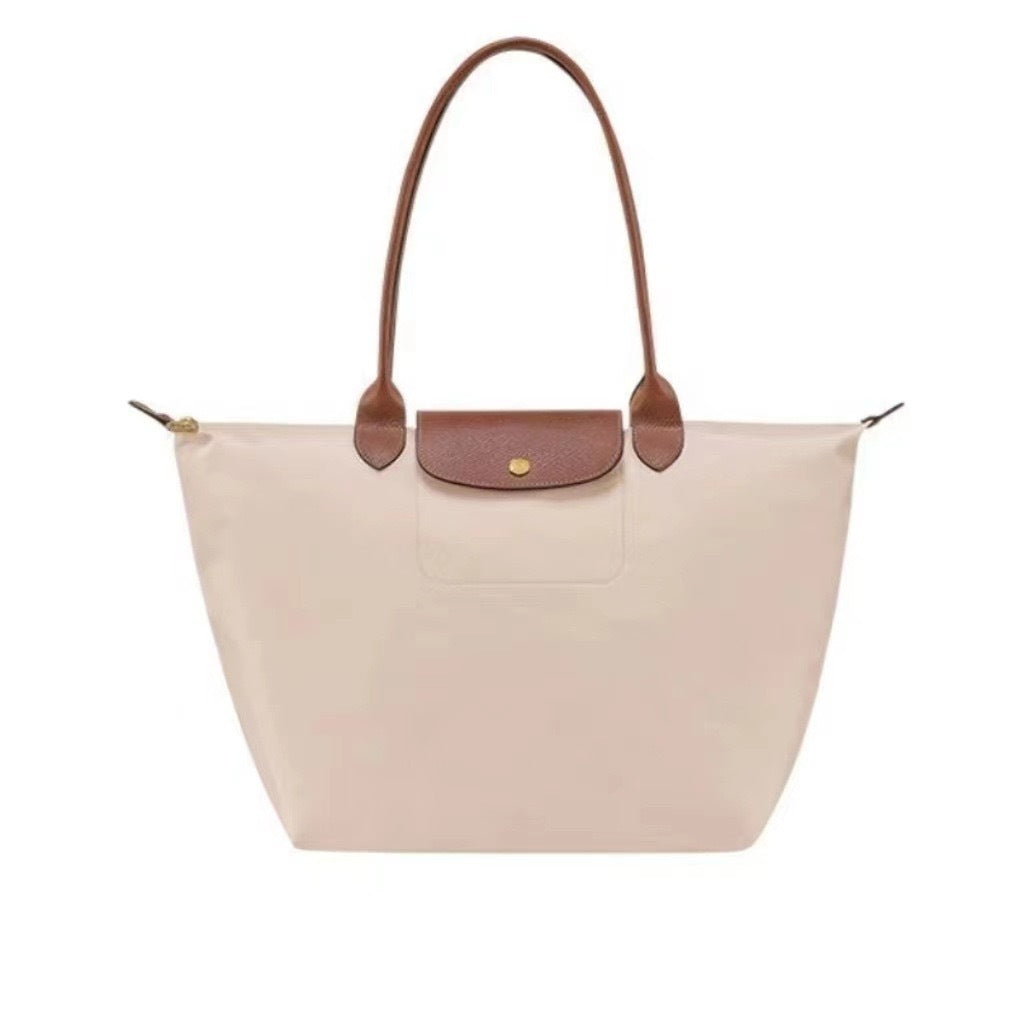 Women’s Structured Shoulder Bag – Textured Flap & Water-Resistant for Everyday Use