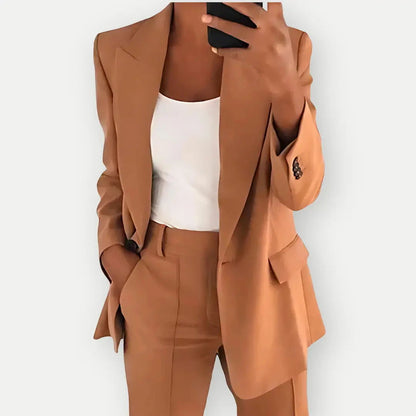 Women’s Trouser Suit Set – Elegant Blazer and Pants Outfit for Business & Formal Wear