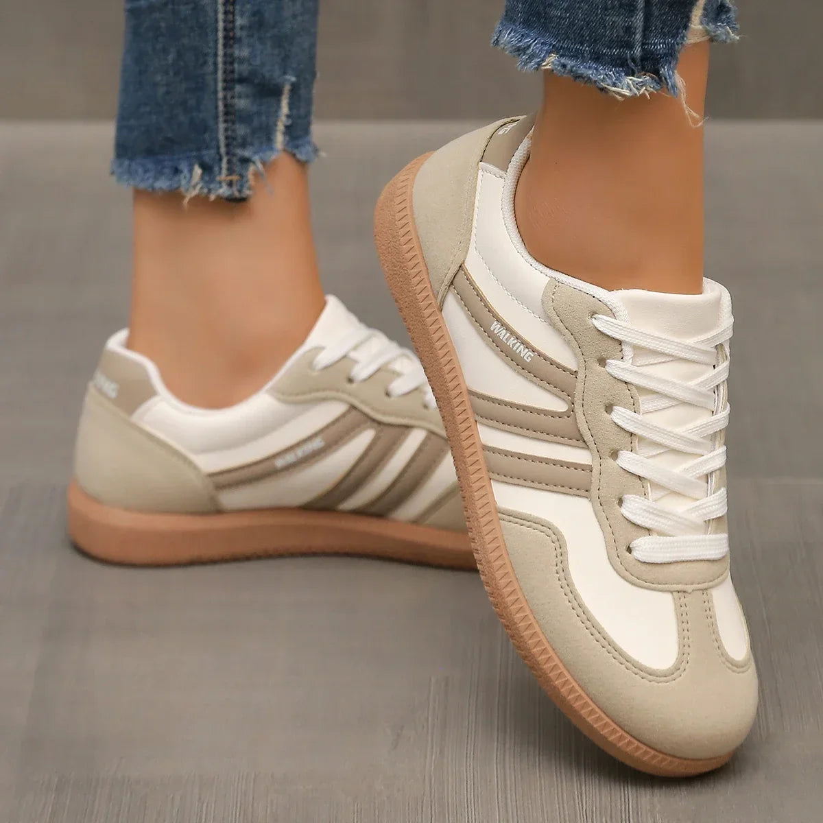 Women’s Lightweight Walking Sneakers – Breathable, Supportive Casual Shoes